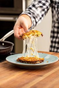 Delish Califlower Grilled Cheese