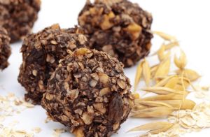 Cinnamon-Raisin-Almond Balls