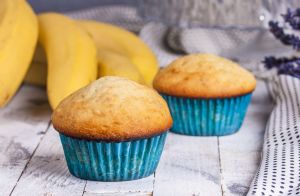 Low-Calorie Banana Muffins