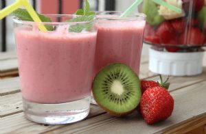 Strawberry Kiwi Smoothie
