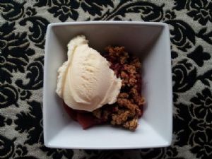Raspberry Pear Crisp