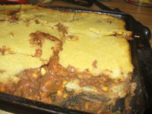 Chili Cornbread Pie