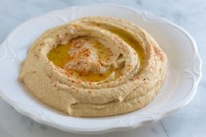 Smooth Simple Hummus Recipe