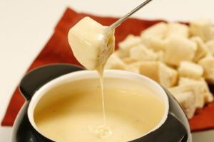Traditional Swiss Fondue