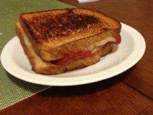 pepperoni grilled cheese sandwich