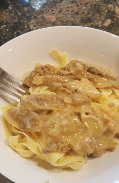 Morel mushroom pasta with shallots and wine