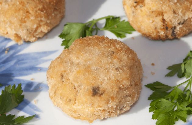 Baked Salmon Patties with Chia Seed