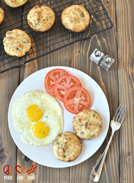 Breakfast biscuits - cheese & bacon crumbled low carb and gluten free biscuits