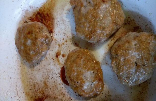 Breakfast turkey sausage patties