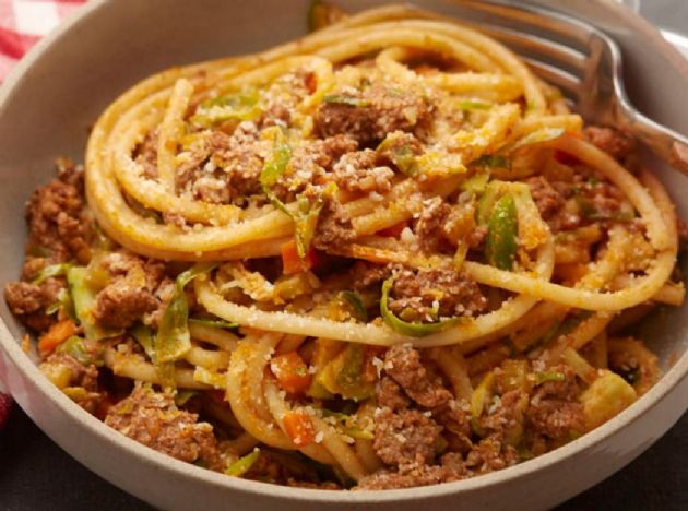 Bucatini Pasta Bolognese
