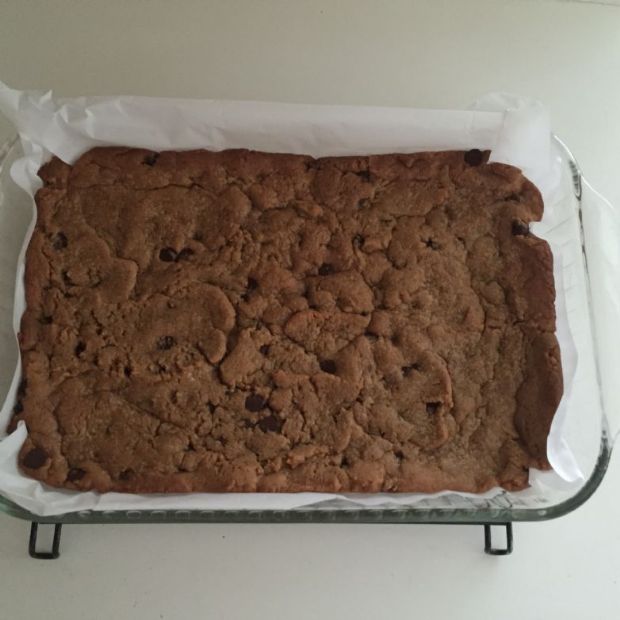 Dairy-Gluten-Cholesterol Free Chocolate Chip Peanut Butter Bars