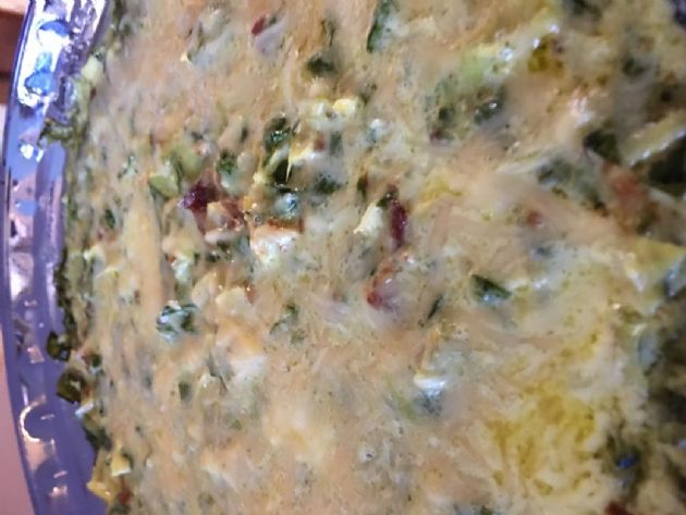 Gia's Creamy Spinach, Artichoke, Bacon Cheese Dip