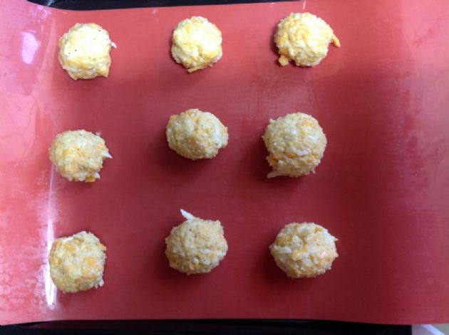 Keto Cheddar Biscuits