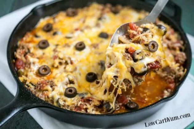 Keto Cheesy Beef taco skillet with Cauliflower