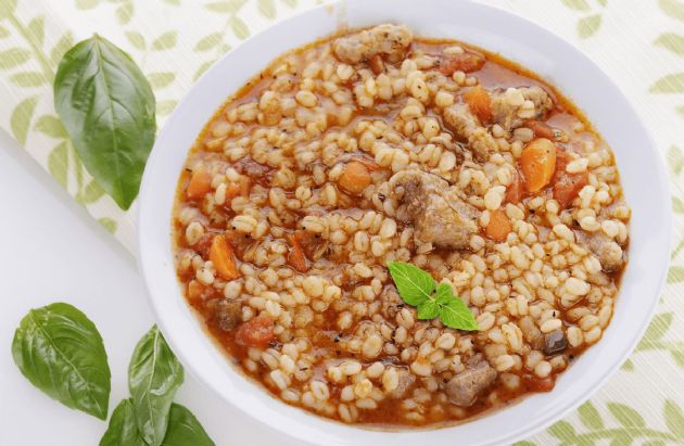 Mom's Famous Beef Barley Soup 