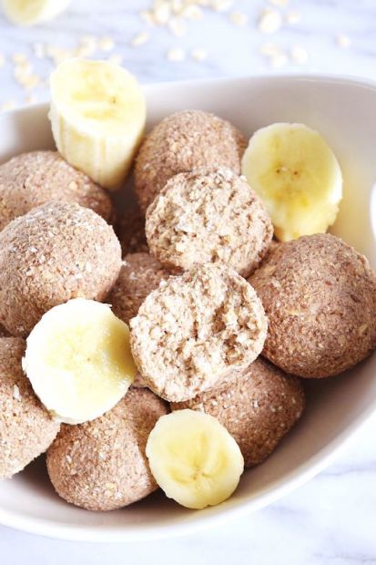 No Bake Banana Bread Energy Bites (vegan)