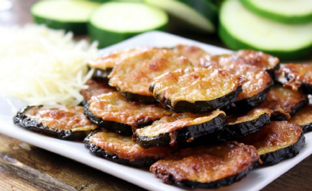 Parmesan Zucchini Crisps