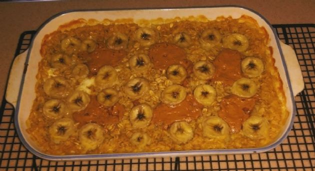 Peanut Butter and Banana Baked Oatmeal