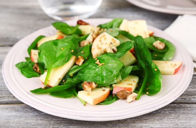 Spinach, Apple, Walnut Salad with Balsamic Vinaigrette