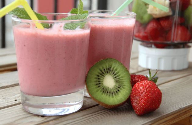 Strawberry Kiwi Smoothie