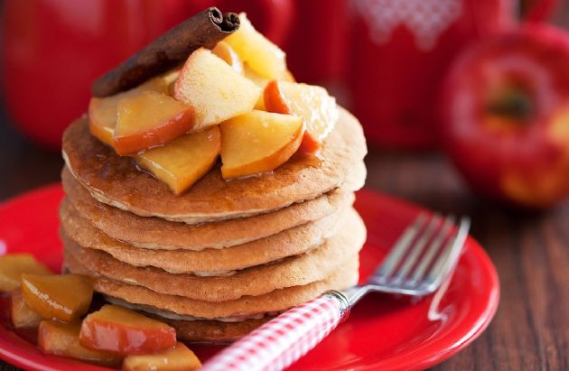 Whole-Wheat Cinnamon Pancakes