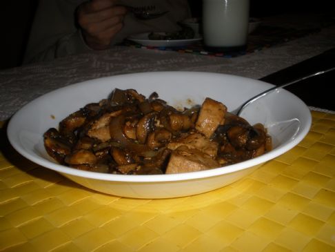 Chicken with Double Mushroom Gravy