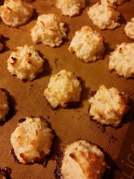 Homemade Coconut Macaroons