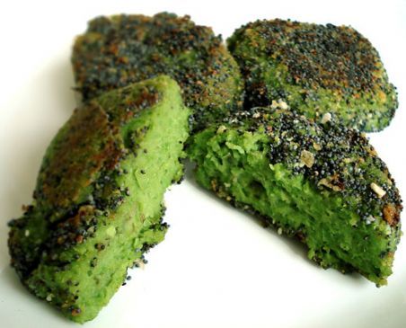 Green pea mini-burgers from Just Bento