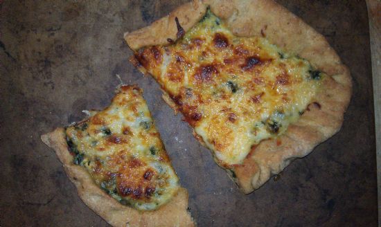 girls' wicked garlic spinach dip pizza