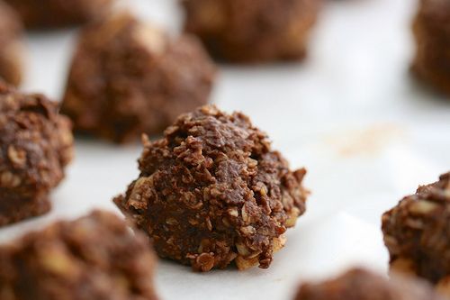 No-Bake Chocolate Peanut Butter Cookies