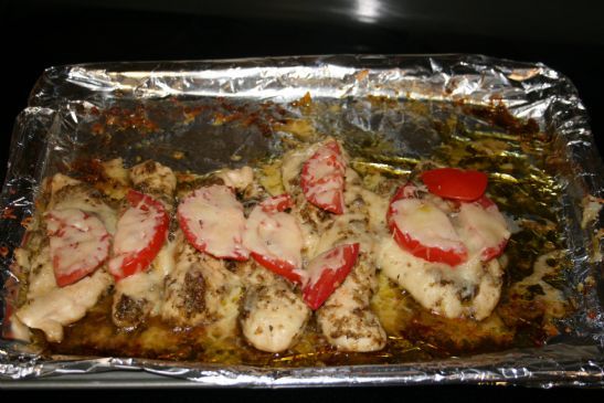Chicken with Basil Pesto, 290 cal