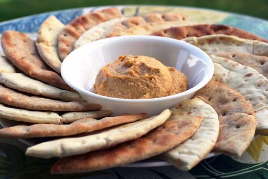 Garlic Tomato Hummus