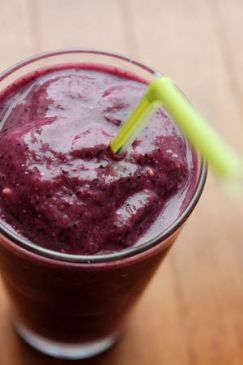 Delicious Blueberry-Almond-PB2 Smoothie 