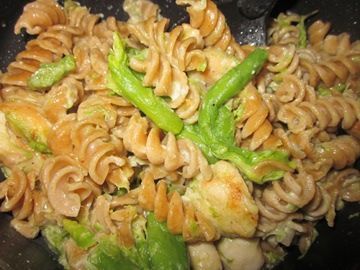 Cheesy Chicken, Asparagus & Pasta