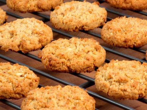 Skinny Peanut Butter Oatmeal Cookies