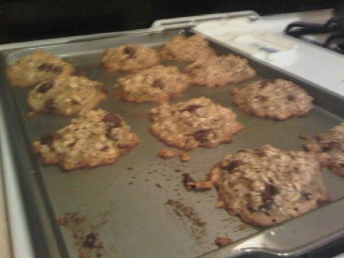 Flourless Bittersweet Walnut Oatmeal Cookies