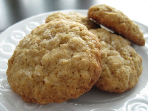 Cinnamon Oatmeal Cookies