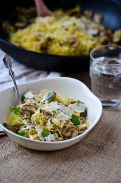 Roasted spaghetti squash with mushrooms