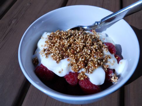 Jillian Michael's Quinoa Crunch Yogurt Topping (135 cals per 2 Tbsp)