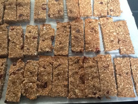 p2B granola bars with craisins