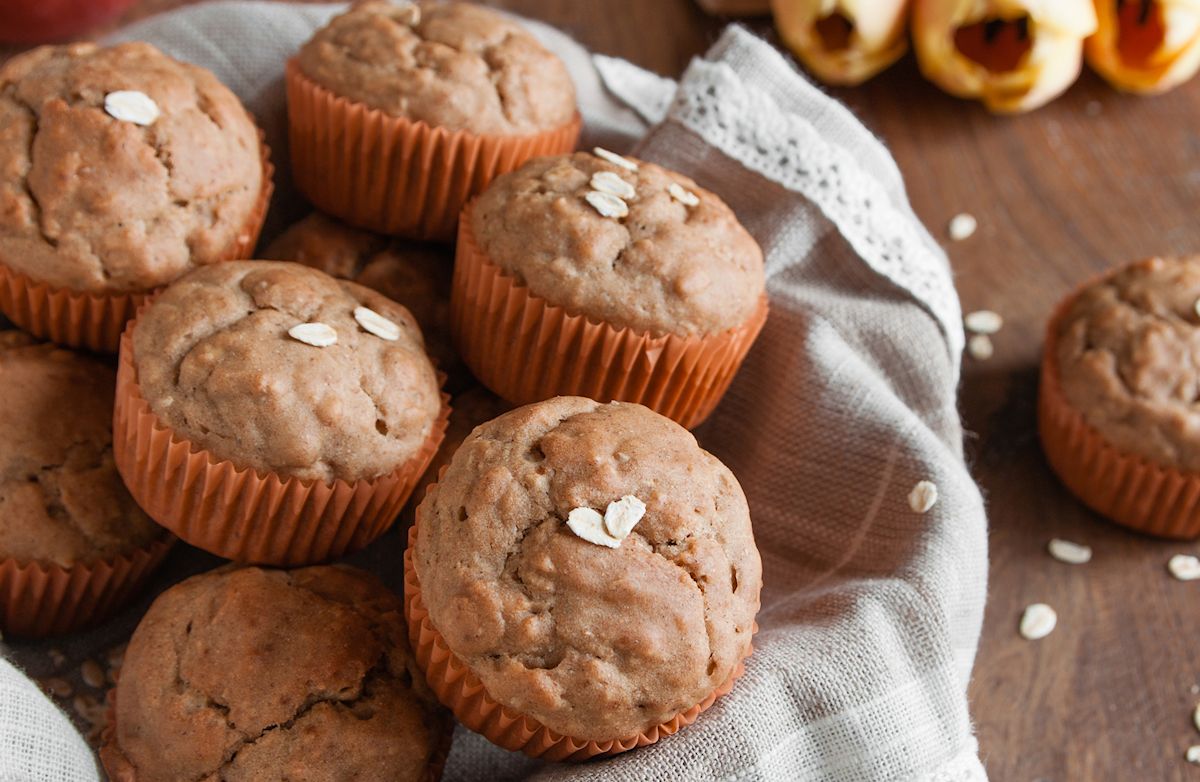 Applesauce Oatmeal Muffins