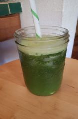 Green juice with chia seed