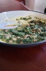 Spinach and ground beef coconut green curry