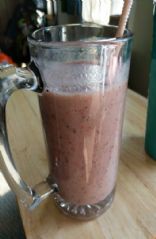 Strawberry banana flaxseed smoothie