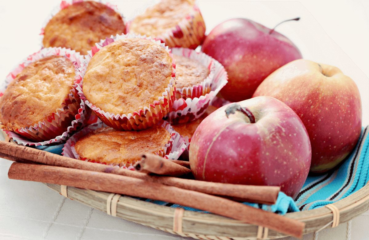 Whole-Wheat Apple Cinnamon Muffins