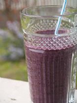 Raw Blueberry Banana Smoothie with Almond Milk