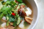 Bean thread noodle soup with prawns and vegetables