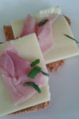 Sour Cream and Chive low-carb crackers