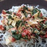 spinach, tomato, roasted red pepper pasta with sliced turkey