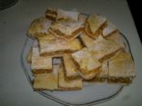 Hungarian Apple Pie - Alm�s lep�ny at Magdi n�ni (1serving=1square=1x1inch=55kcal)